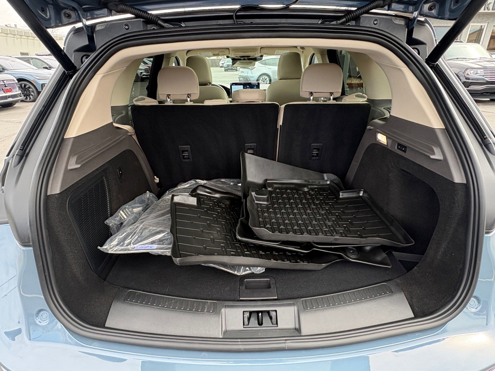 Certified 2024 Lincoln Corsair Grand Touring w/ Equipment Group 301A image 19