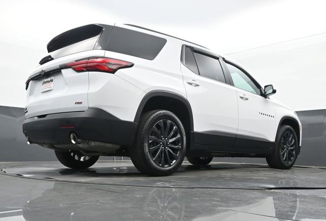 Used 2023 Chevrolet Traverse RS image 28