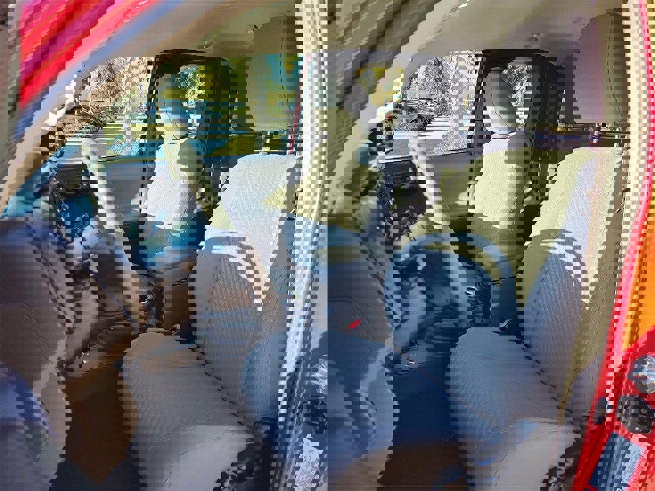 Used 2022 Toyota Tacoma SR image 12