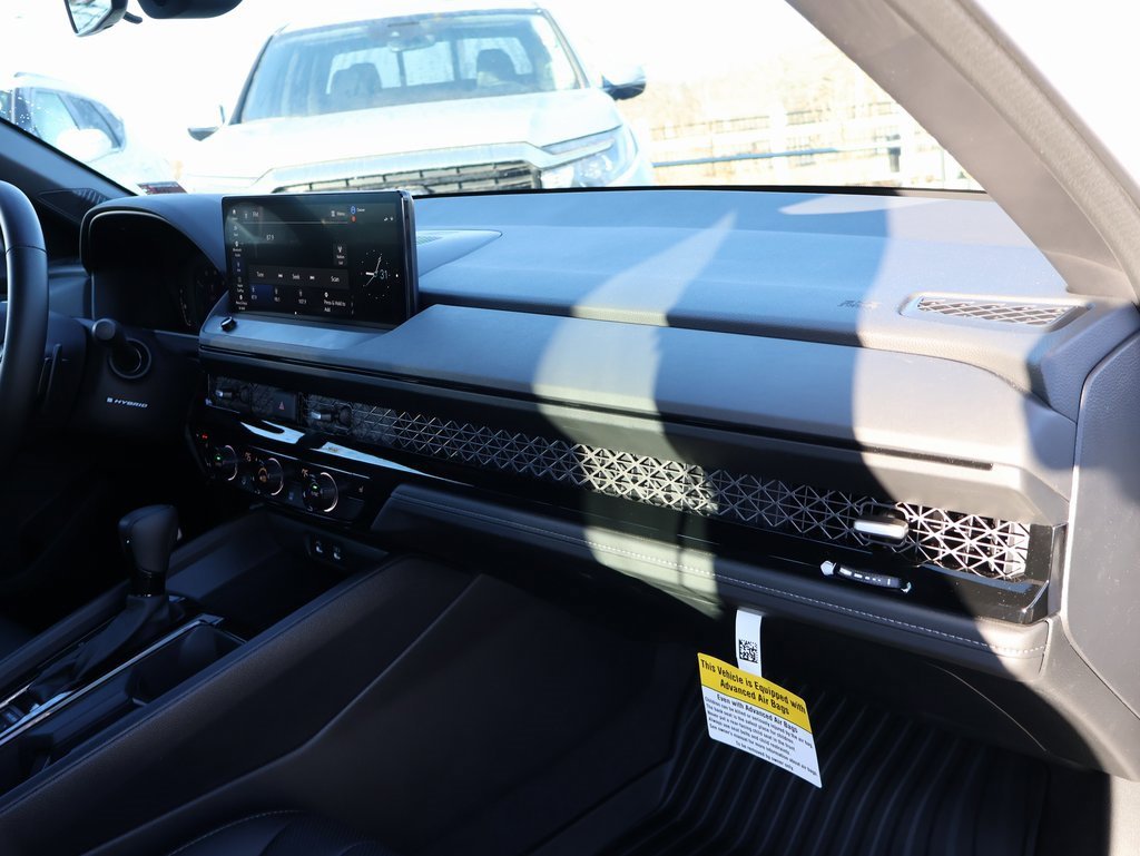 Certified 2025 Honda Accord Sport image 9