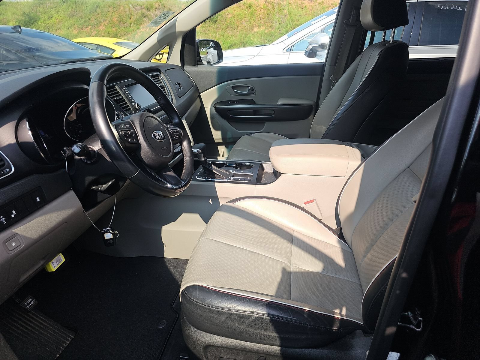 Used 2020 Kia Sedona EX FWD image 5