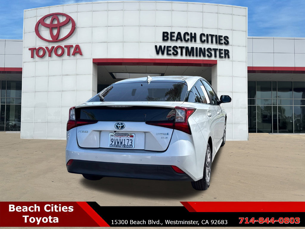 Used 2019 Toyota Prius XLE w/ Premium Convenience Package FWD image 11