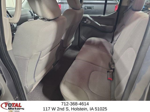 Used 2020 Nissan Frontier SV w/ Midnight Edition Floor Mats image 13