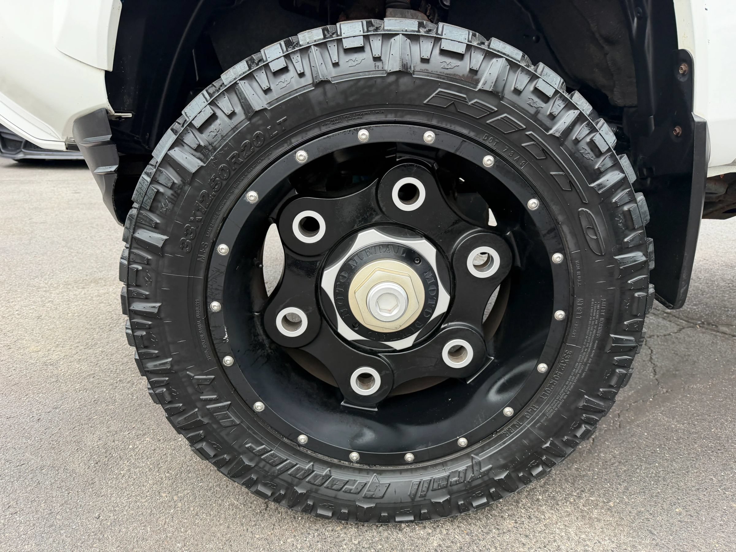 Used 2017 Toyota Tacoma SR AWD/4WD image 17