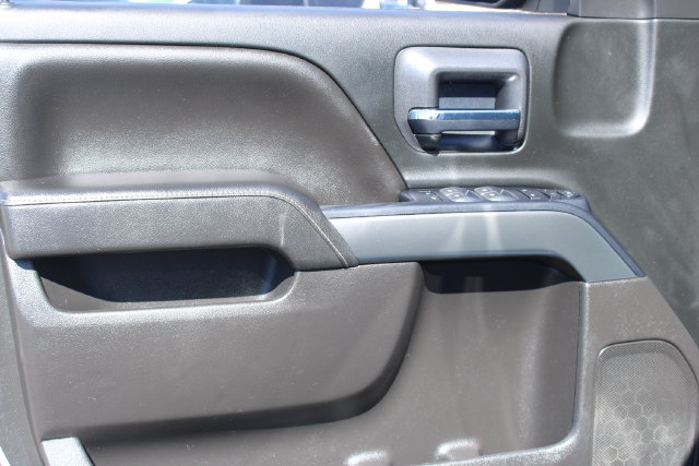 Used 2018 Chevrolet Silverado 1500 LT w/ All Star Edition RWD image 14