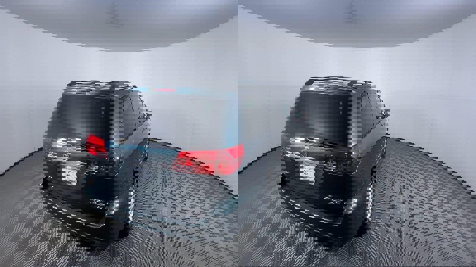 Used 2005 Toyota Sienna XLE Limited image 8