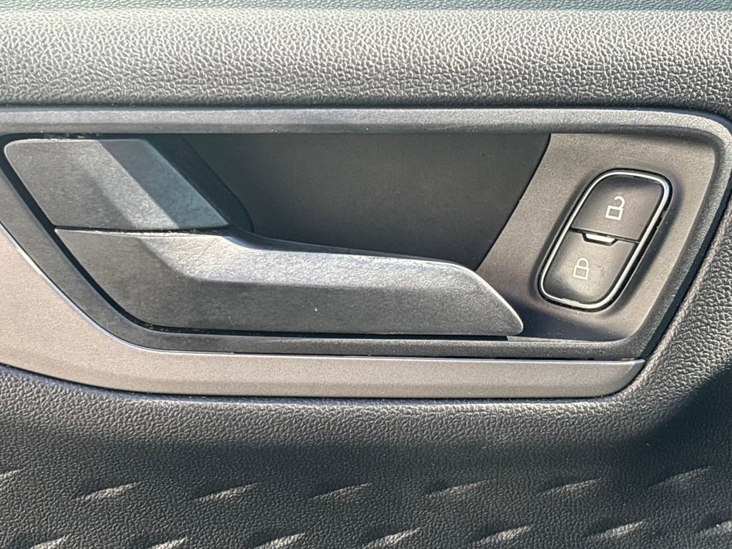 Used 2020 Ford Escape S image 40