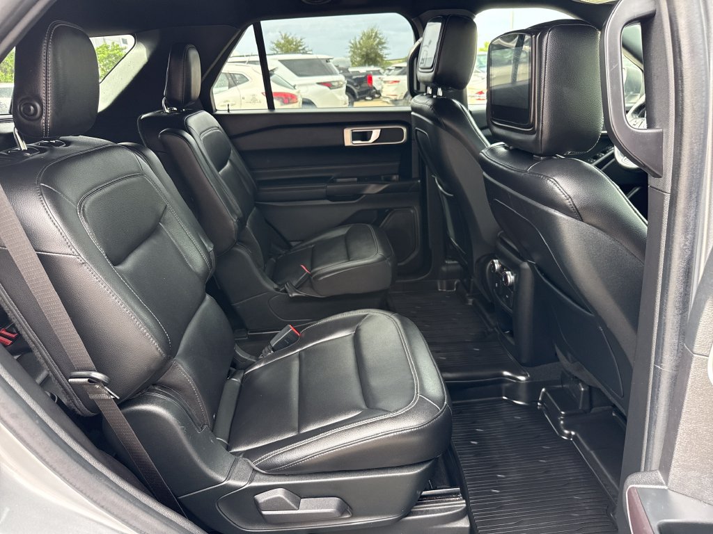 Used 2020 Ford Explorer XLT w/ Equipment Group 202A RWD image 25