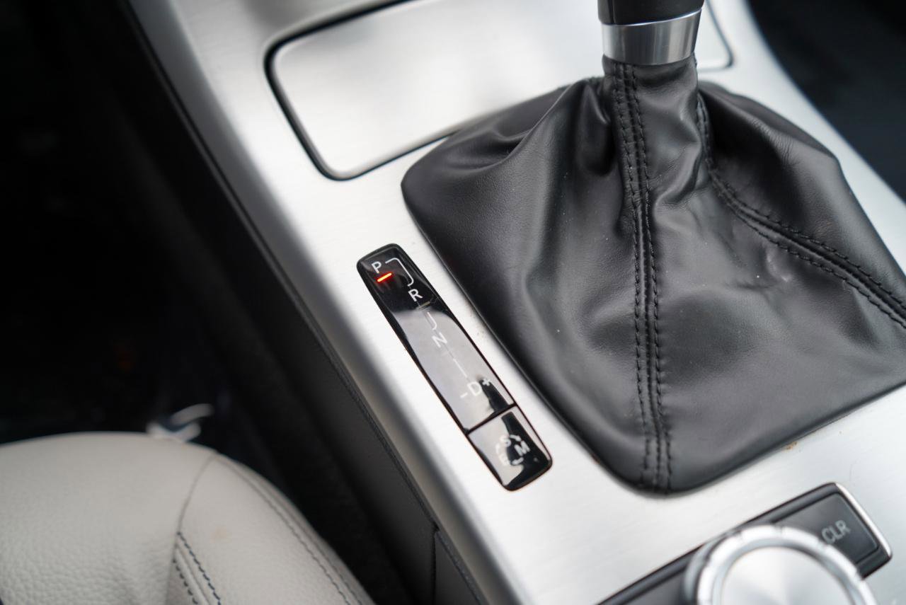 Used 2015 Mercedes-Benz SLK 250 image 60