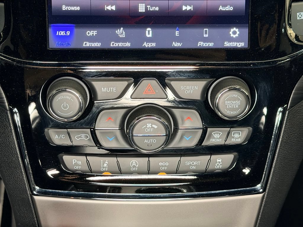 Used 2021 Jeep Grand Cherokee Altitude AWD/4WD image 13