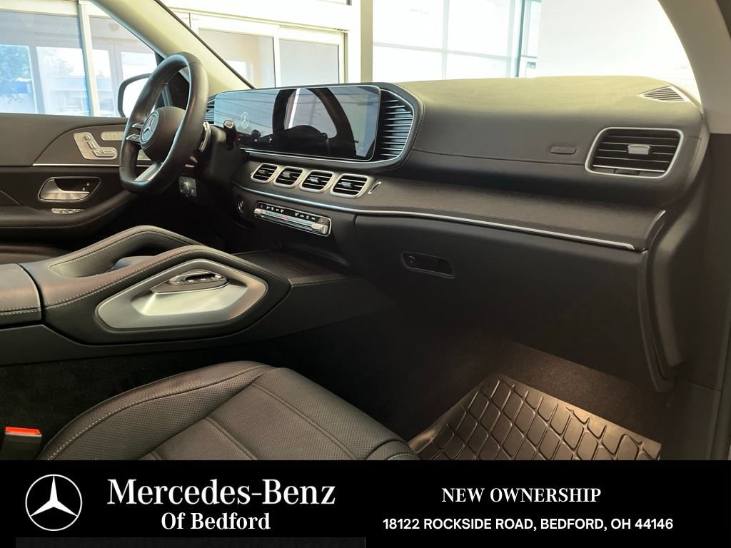 Used 2026 Mercedes-Benz GLS 580 4MATIC image 21