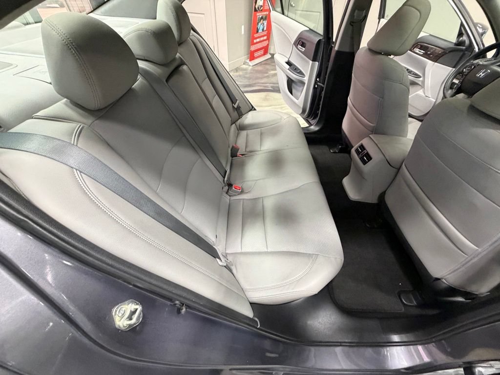 Used 2017 Honda Accord Touring image 49