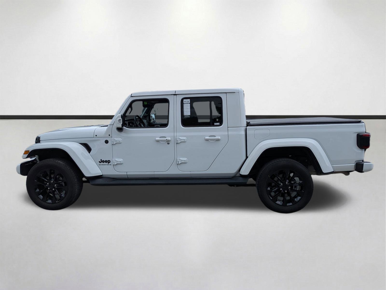 Used 2023 Jeep Gladiator Overland AWD/4WD image 7