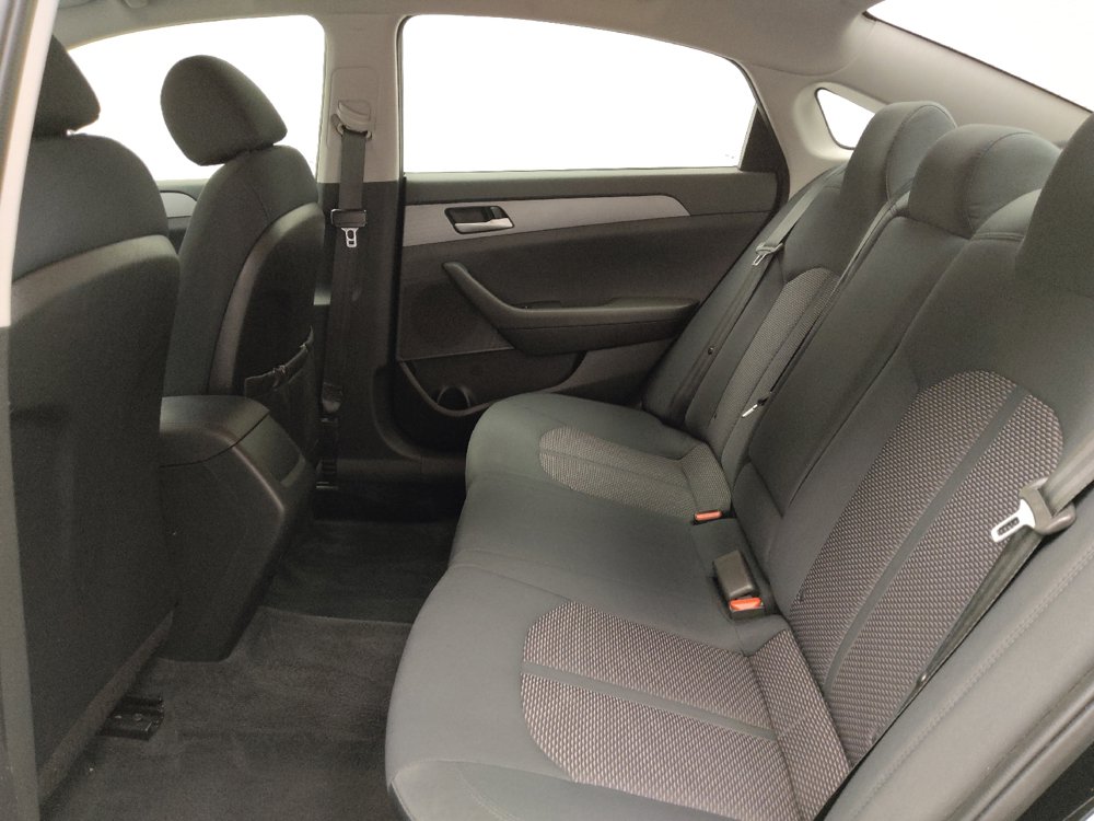 Used 2018 Hyundai Sonata SE FWD image 18