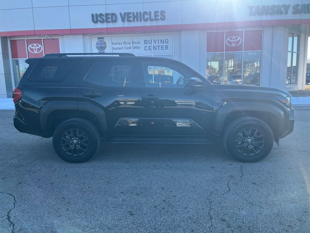Used 2025 Toyota 4Runner SR5 image 6