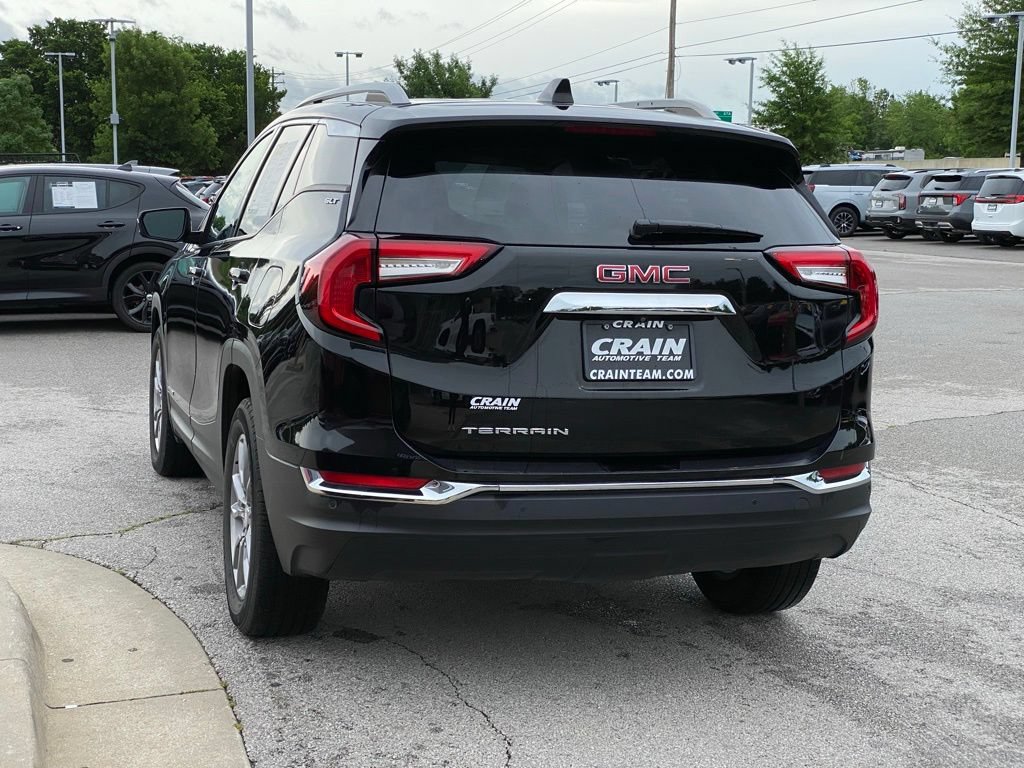 Used 2024 GMC Terrain SLT FWD image 6