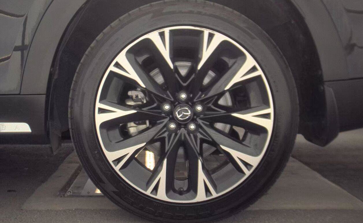 Used 2024 MAZDA CX-90 Plug-In Hybrid w/ Premium Plus AWD/4WD image 15
