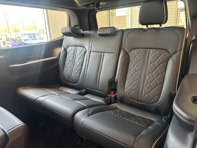 New 2026 Jeep Grand Wagoneer Summit AWD/4WD image 24