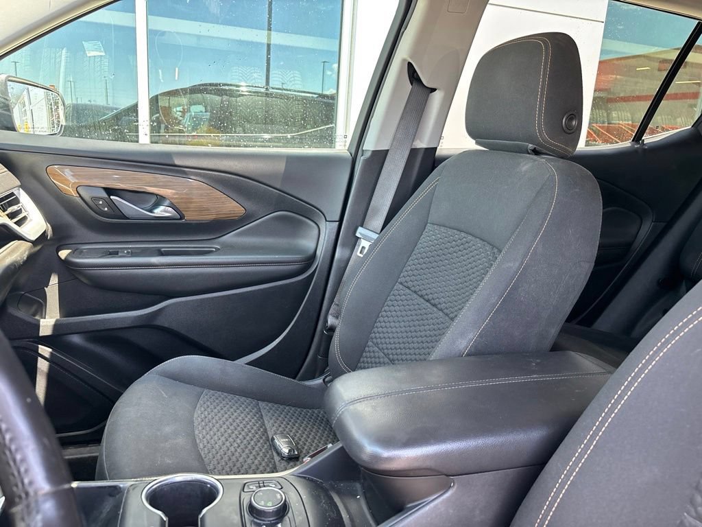 Used 2020 GMC Terrain SLE w/ Driver Convenience Package AWD/4WD image 12