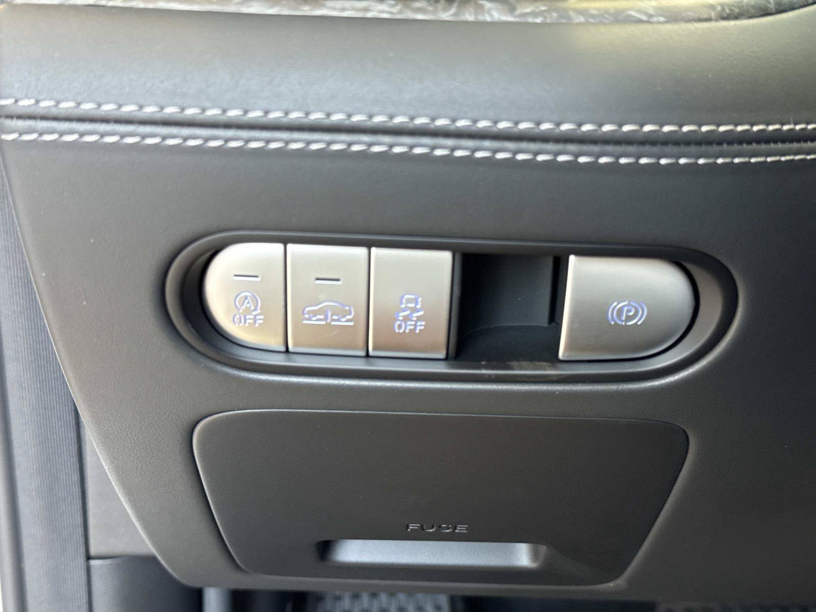 New 2026 Genesis G90 3.5T AWD/4WD image 16