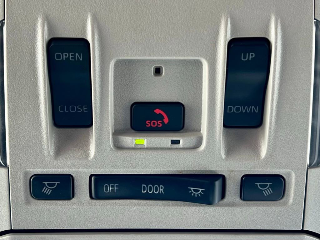 Used 2024 Toyota Highlander XLE image 30