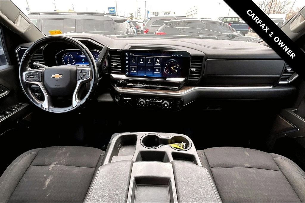 Used 2024 Chevrolet Silverado 3500 LT w/ Convenience Package image 8