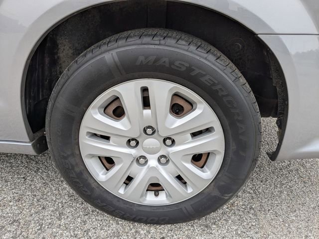 Used 2016 Dodge Grand Caravan SE w/ Quick Order Package 29E SE FWD image 16