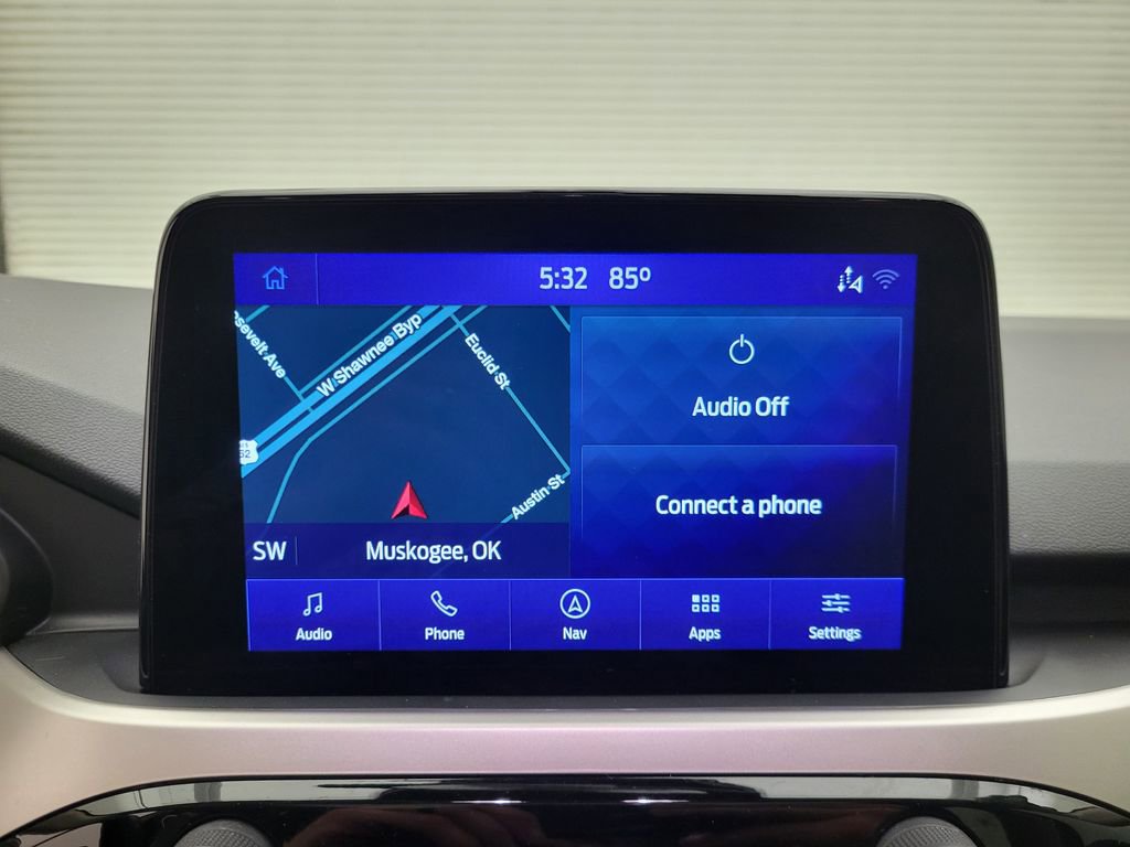 Used 2020 Ford Escape SEL image 11