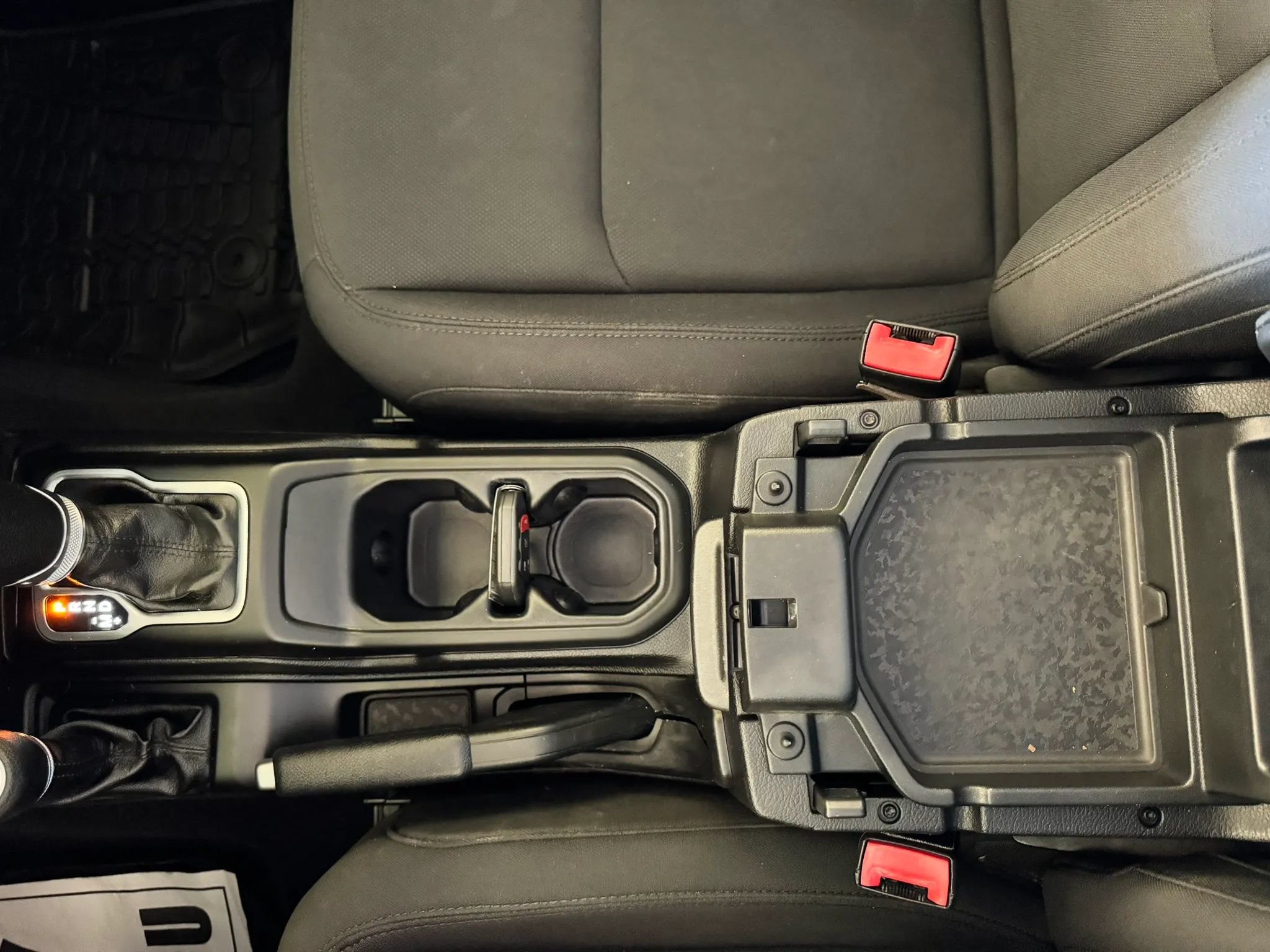 Used 2018 Jeep Wrangler Unlimited Sport S AWD/4WD image 16