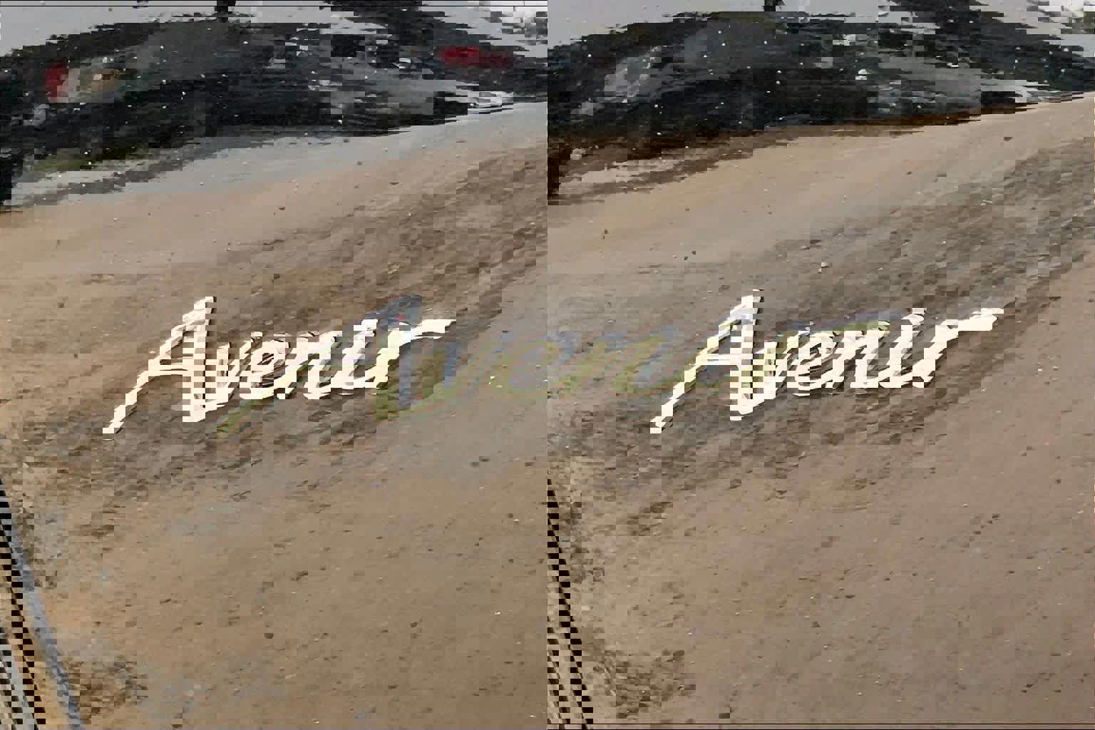 Certified 2025 Buick Enclave Avenir image 32