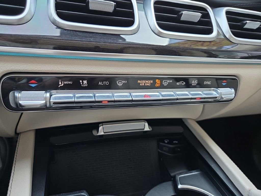 Used 2021 Mercedes-Benz GLS 580 4MATIC image 46