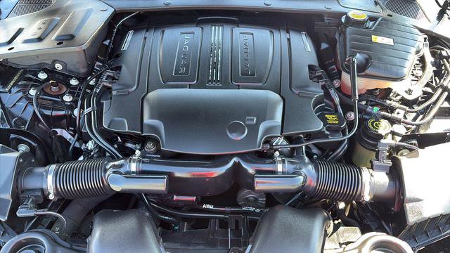 Used 2017 Jaguar XJ L Portfolio AWD/4WD image 26