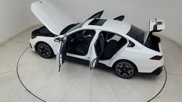 Used 2025 BMW i5 xDrive40 w/ M Sport Package image 84