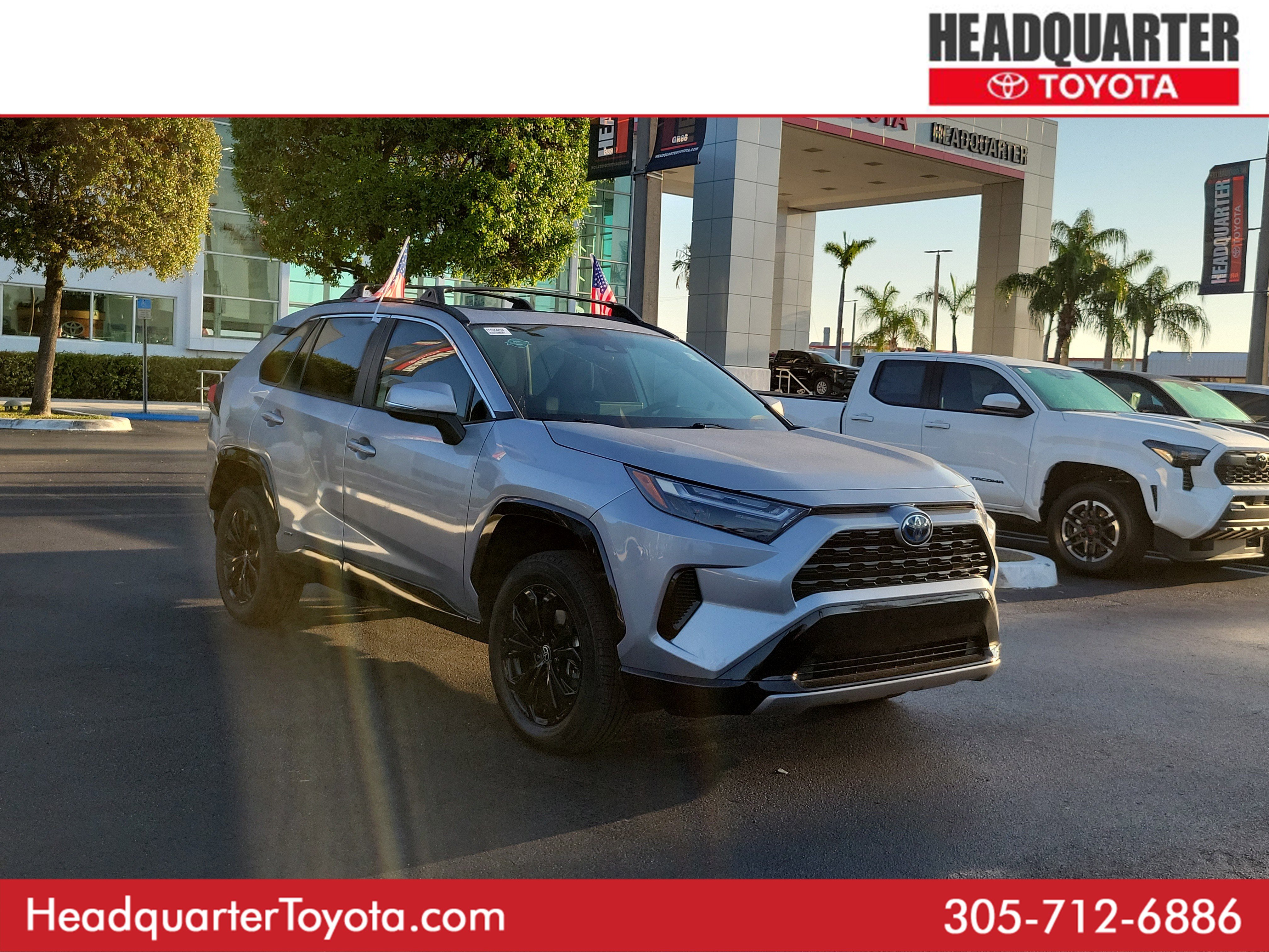 Used 2023 Toyota RAV4 SE w/ Convenience Package image 1