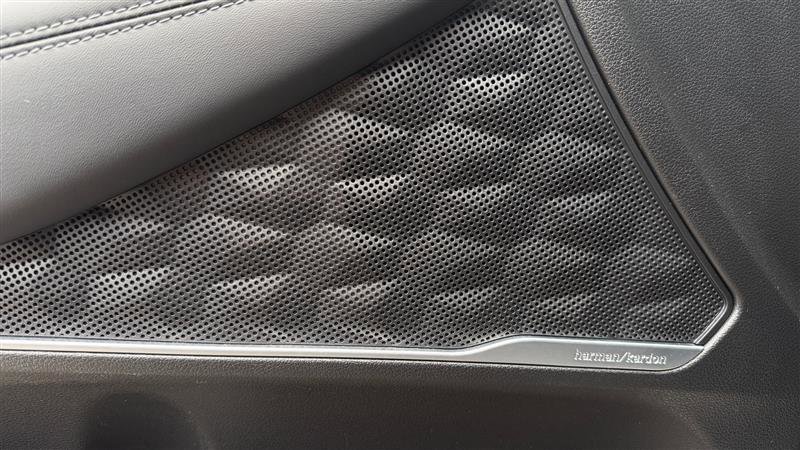 Used 2021 Hyundai Santa Fe Calligraphy w/ Cargo Package image 13