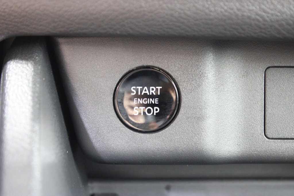 Used 2026 Nissan Rogue SV FWD image 11