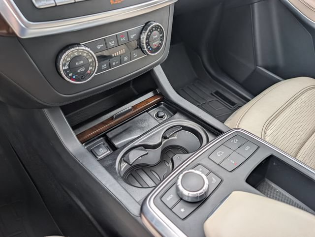 Used 2015 Mercedes-Benz GL 63 AMG 4MATIC image 33