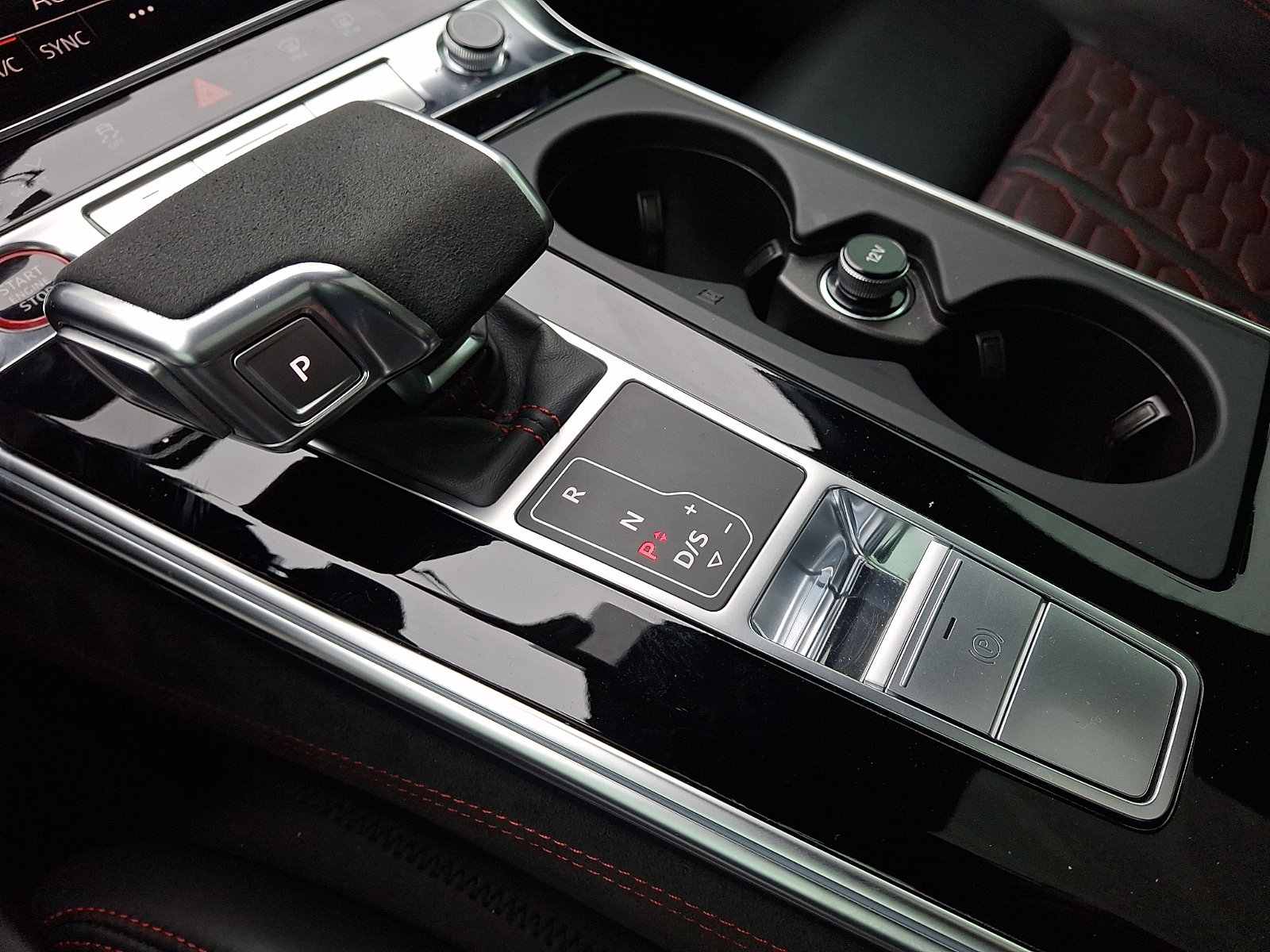 Used 2024 Audi RS 6 performance image 22