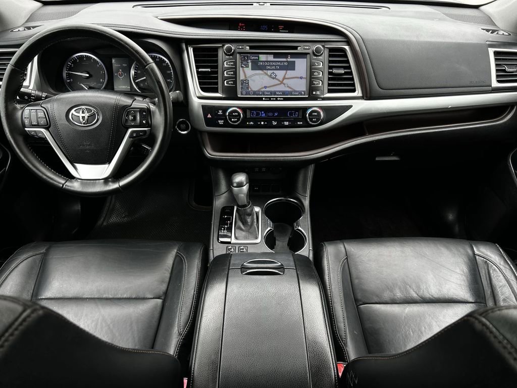 Used 2017 Toyota Highlander XLE FWD image 12