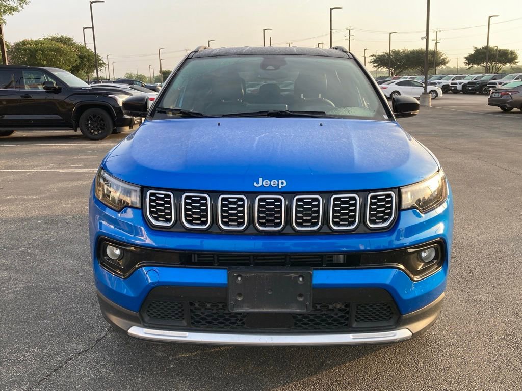 Used 2025 Jeep Compass Limited image 2
