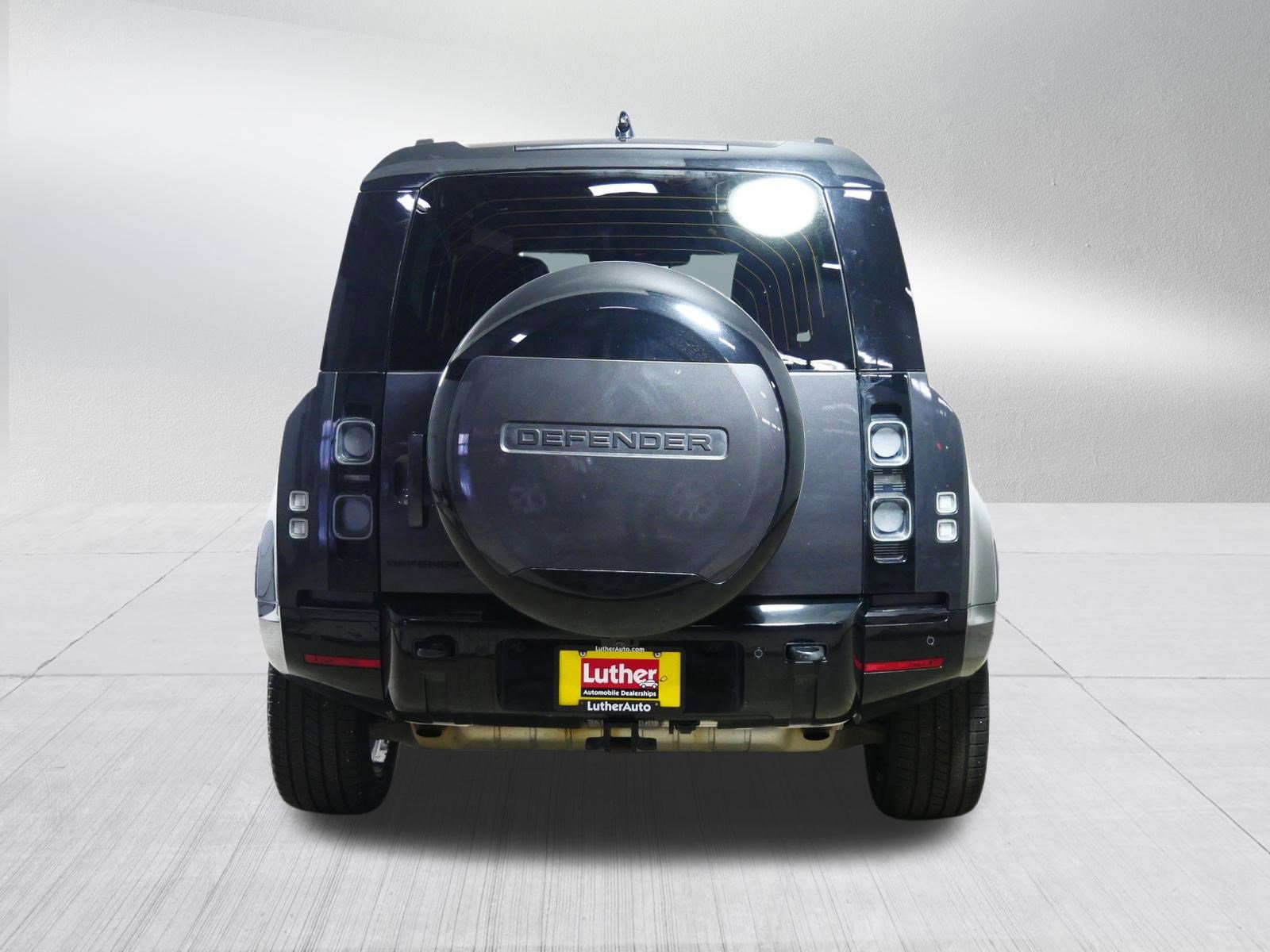 Used 2024 Land Rover Defender 110 X image 6