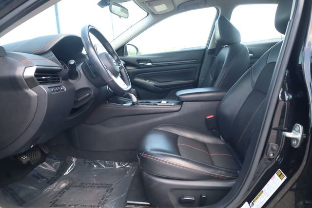 Used 2021 Nissan Altima 2.5 SR FWD image 14