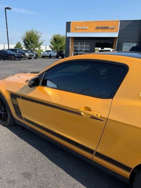 Used 2012 Ford Mustang Boss 302 w/ Boss 302 Accessory Pkg RWD image 7