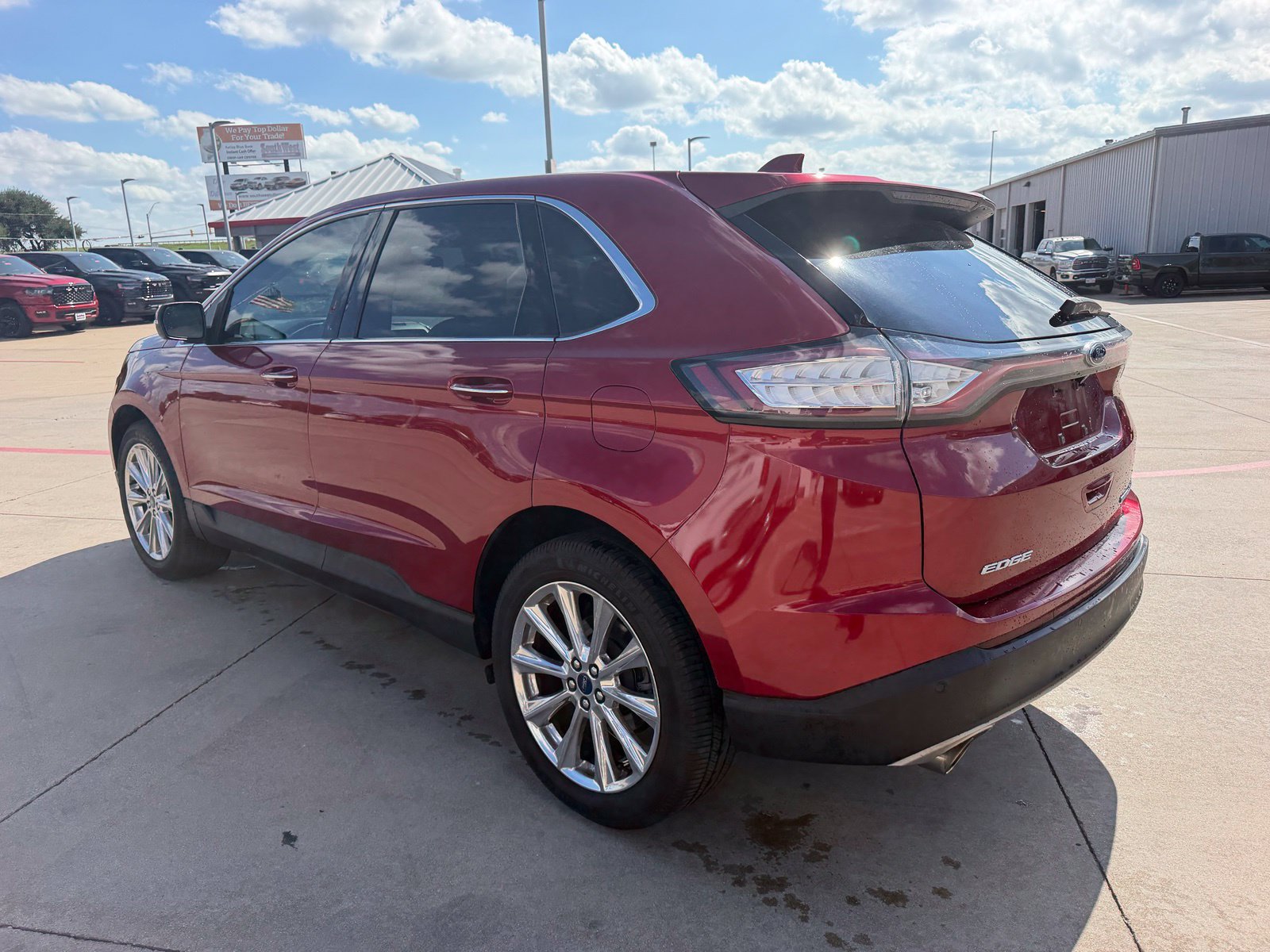Used 2017 Ford Edge Titanium w/ Equipment Group 301A FWD image 7