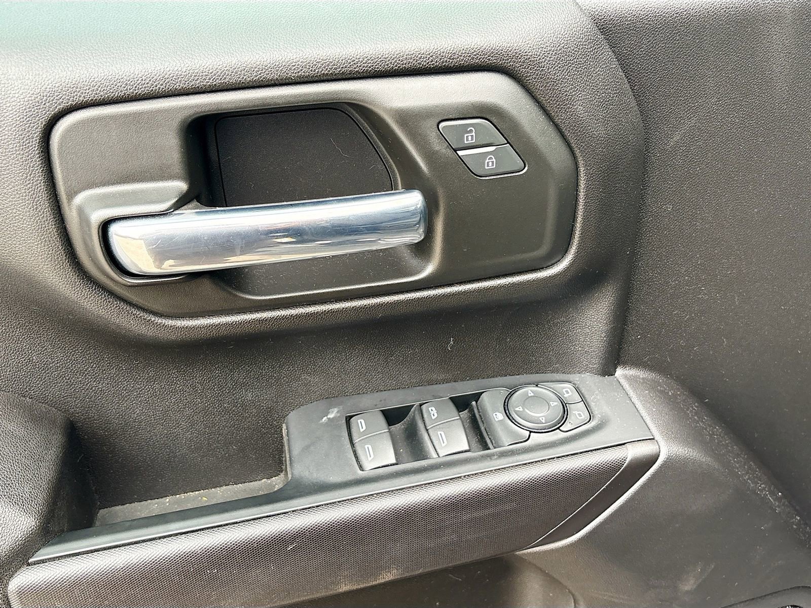 Used 2024 Chevrolet Silverado 1500 Custom w/ LPO, Dark Essentials Package image 17