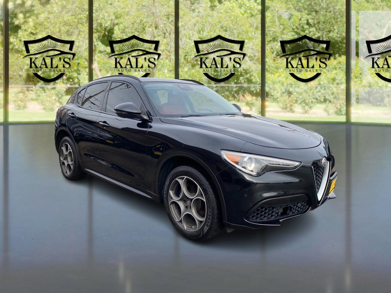 Used 2019 Alfa Romeo Stelvio Sport w/ Quick Order Package 22J Sport image 3