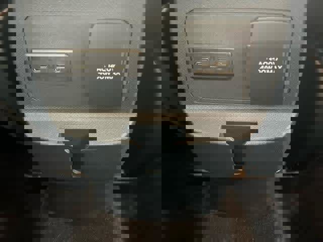 New 2025 Ford Maverick XLT w/ XLT Luxury Package image 30