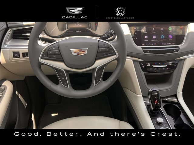 Used 2025 Cadillac XT5 Premium Luxury w/ Technology Package FWD image 11
