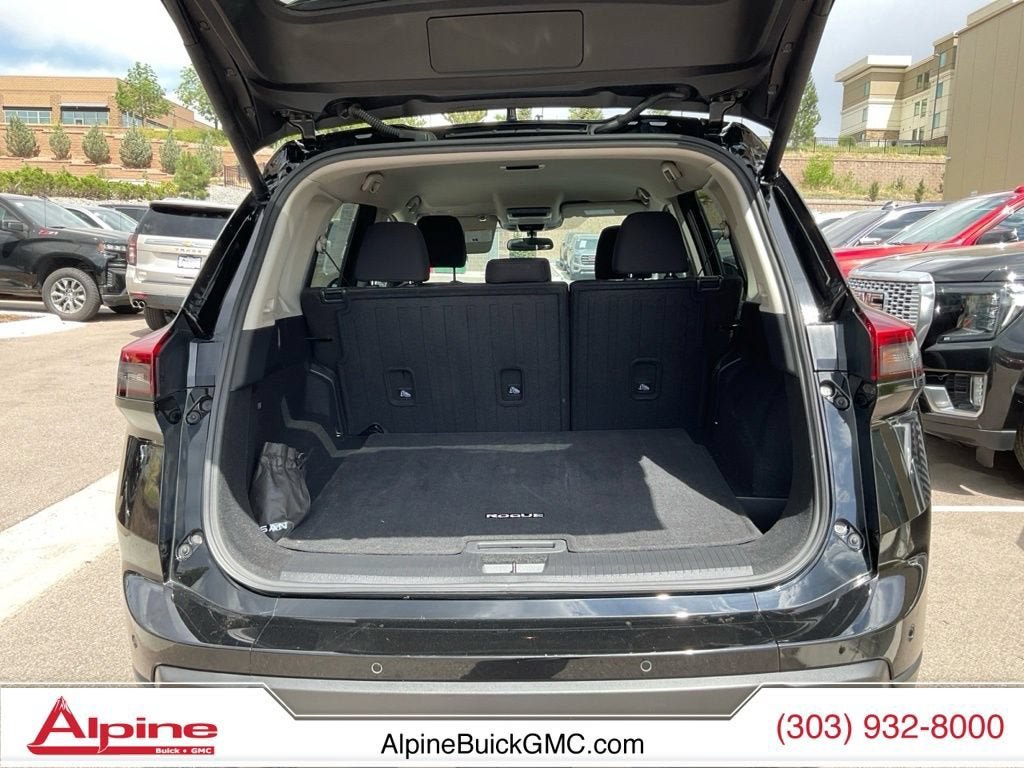 Used 2026 Nissan Rogue SV FWD image 20