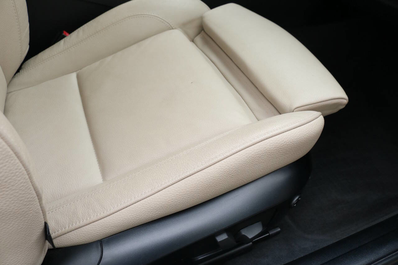 Used 2011 BMW 335is 335is 2dr Coupe image 18